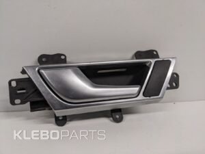 Audi A6 S6 C6 4F galinių kairių durelių vidinė rankenėlė 4F0839019F