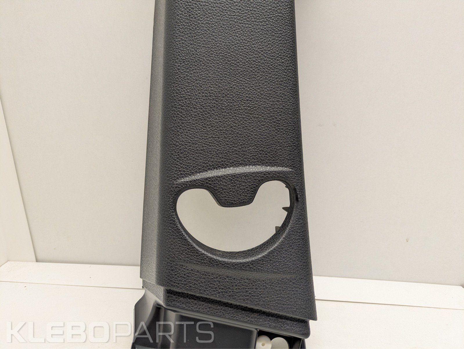 BMW 1 serija E81 B statramsčio kairė juoda apdaila 7058333 / 8036139 4 BMW 1 serija E81 B statramsčio kairė juoda apdaila 7058333 / 8036139 - Image 4