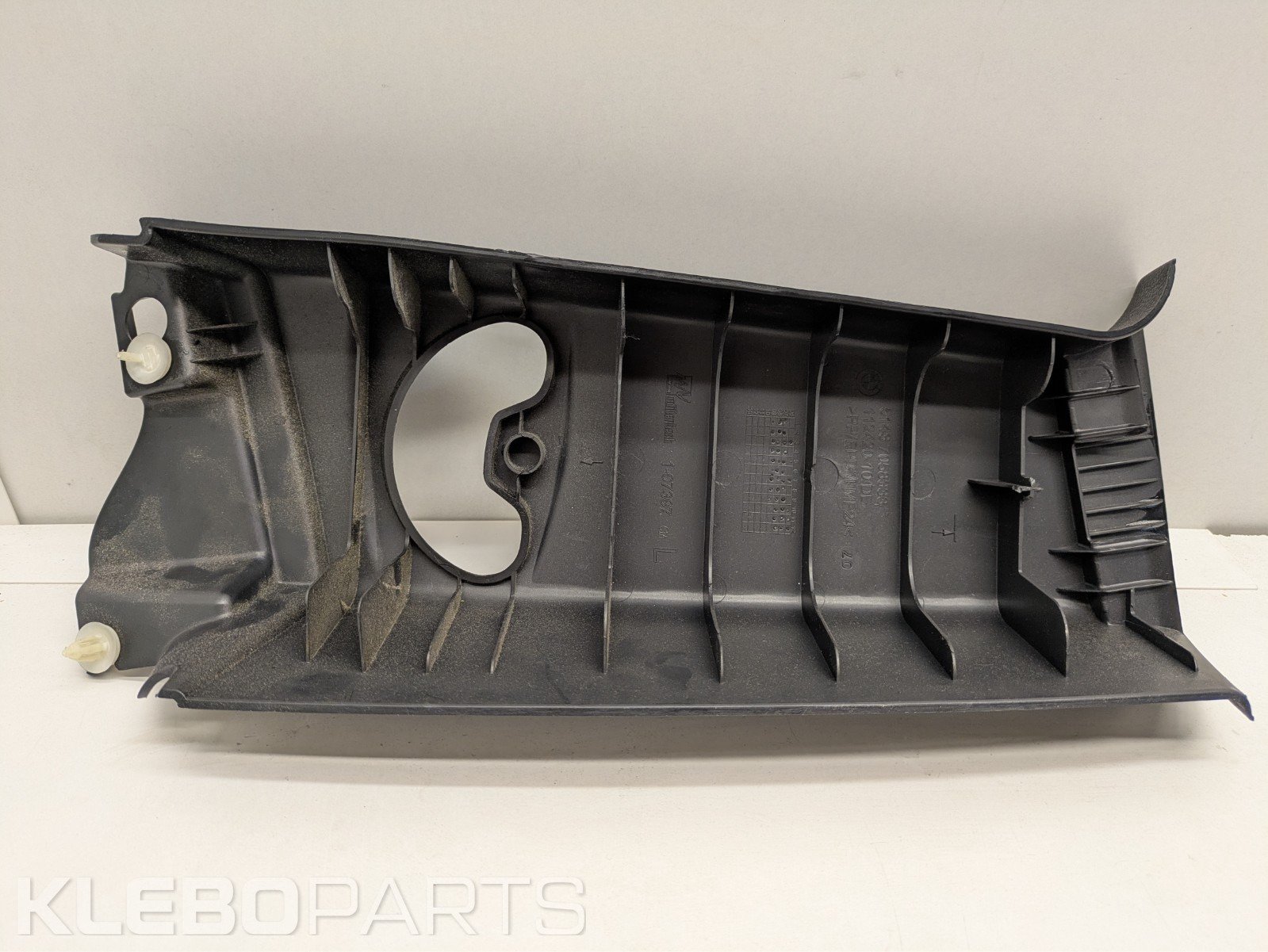 BMW 1 serija E81 B statramsčio kairė juoda apdaila 7058333 / 8036139 8 BMW 1 serija E81 B statramsčio kairė juoda apdaila 7058333 / 8036139 - Image 8