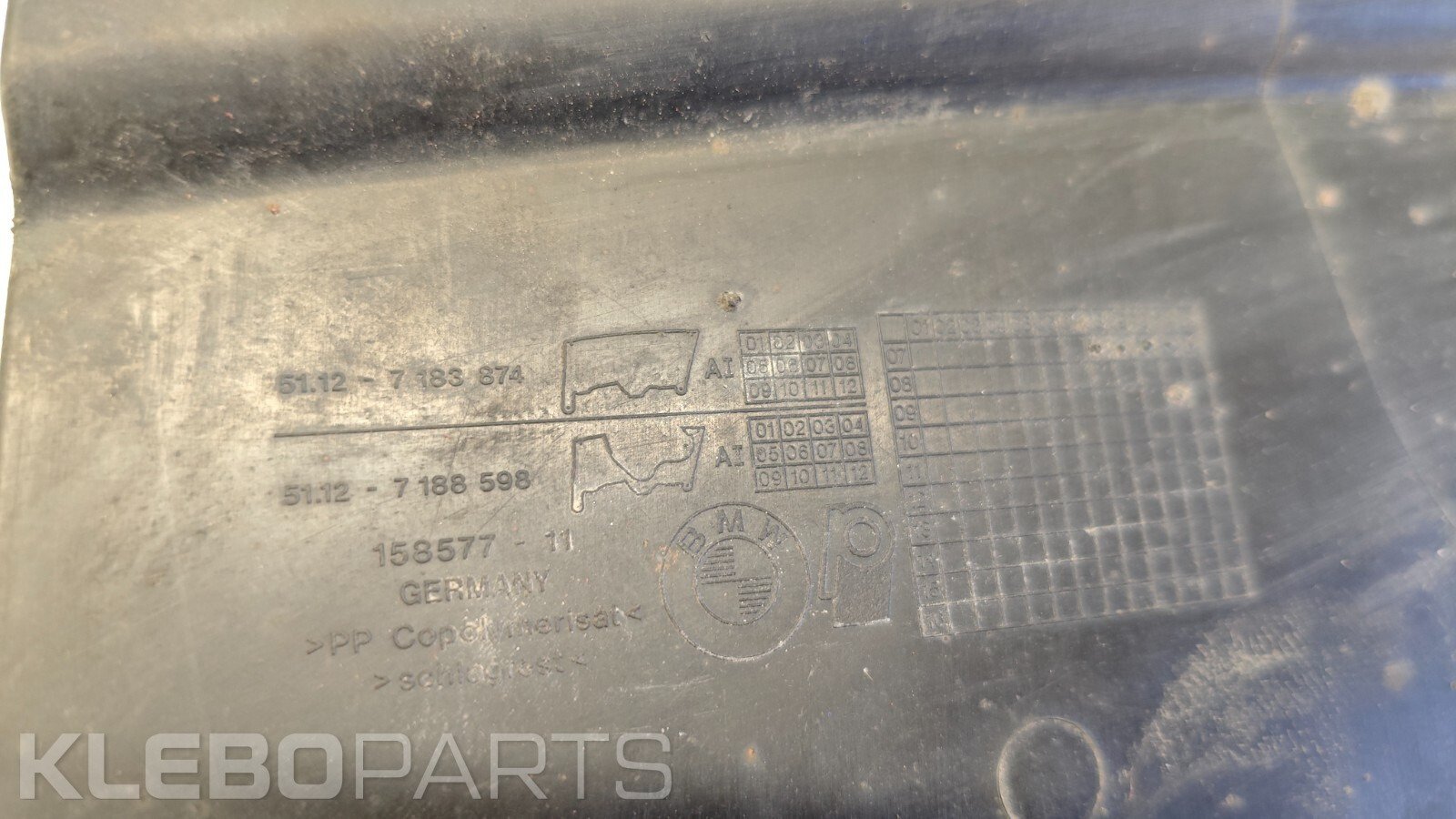 BMW 1 serija E88 E82 2006–2013 galinio buferio apatinė apdaila 5 BMW 1 serija E88 E82 2006–2013 galinio buferio apatinė apdaila - Image 5