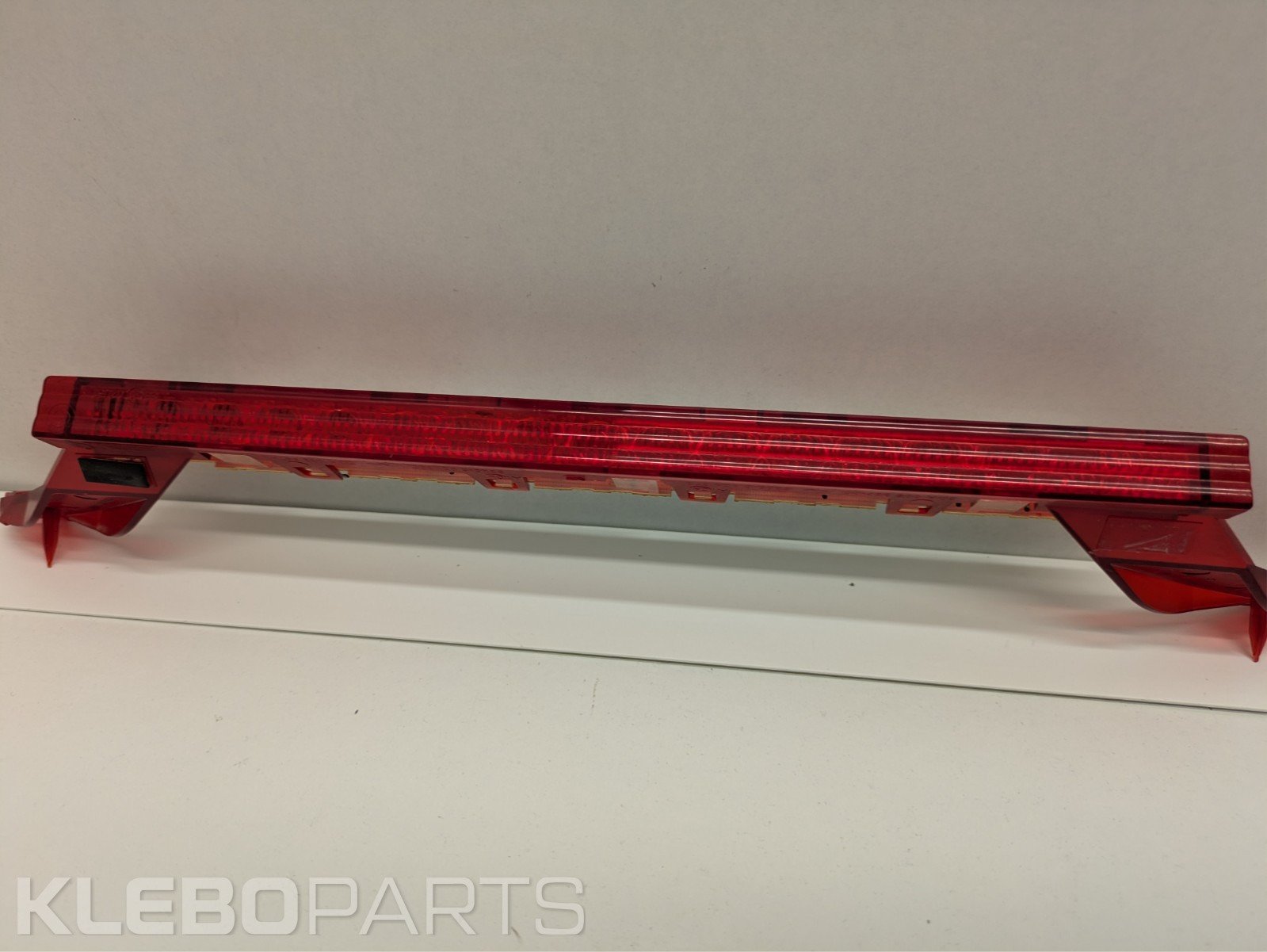 BMW E81 E87 aukšto lygio stabdžių žibintas 931397 / 6325931397 4 BMW E81 E87 aukšto lygio stabdžių žibintas 931397 / 6325931397 - Image 4