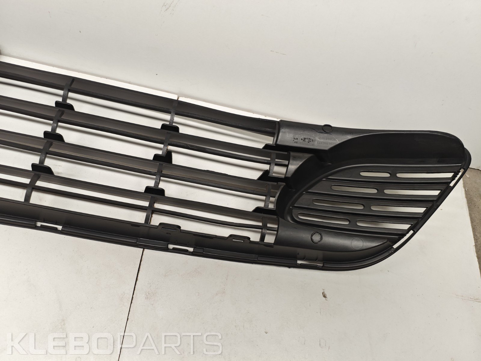 Citroen C4 Grand Picasso 2007–2013 naujos priekinio buferio centrinės grotelės 7414RV 12 Citroen C4 Grand Picasso 2007–2013 naujos priekinio buferio centrinės grotelės 7414RV - Image 12