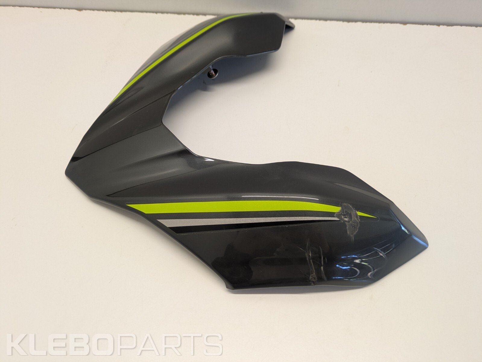 Kawasaki Z900 2017–2019 pilkas viršutinis žibinto kaušelio gaubtas 55028-0604 3 Kawasaki Z900 2017–2019 pilkas viršutinis žibinto kaušelio gaubtas 55028-0604 - Image 3