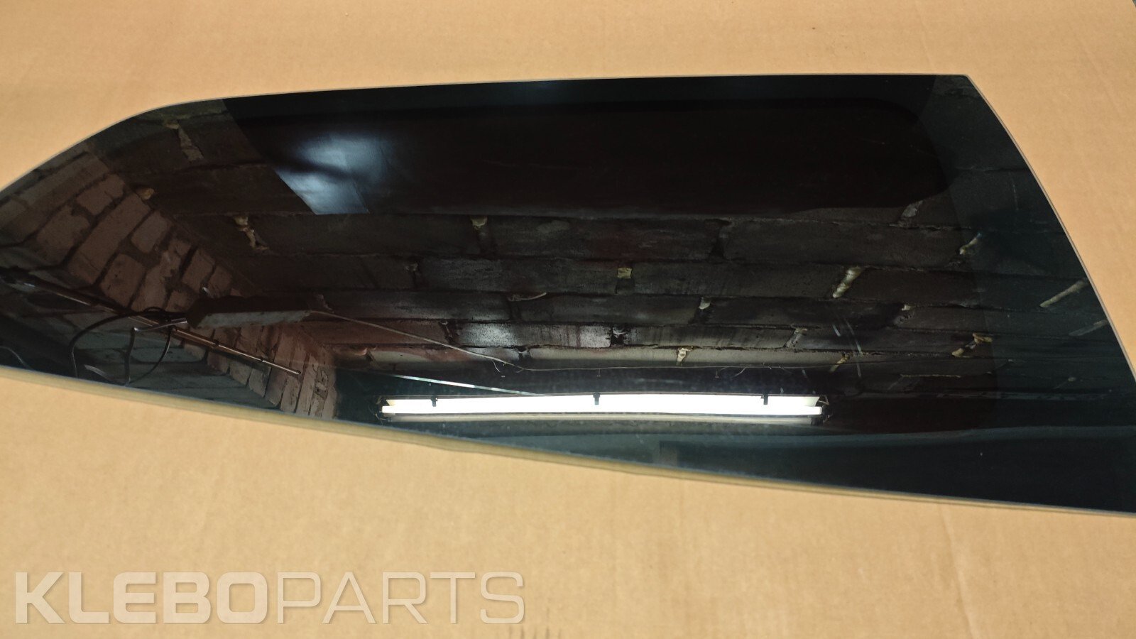 Honda Civic VII 2002–2005 EP2 EP3 galinis dešinys tamsintas šoninis stiklas OEM 3 Honda Civic VII 2002–2005 EP2 EP3 galinis dešinys tamsintas šoninis stiklas OEM - Image 3