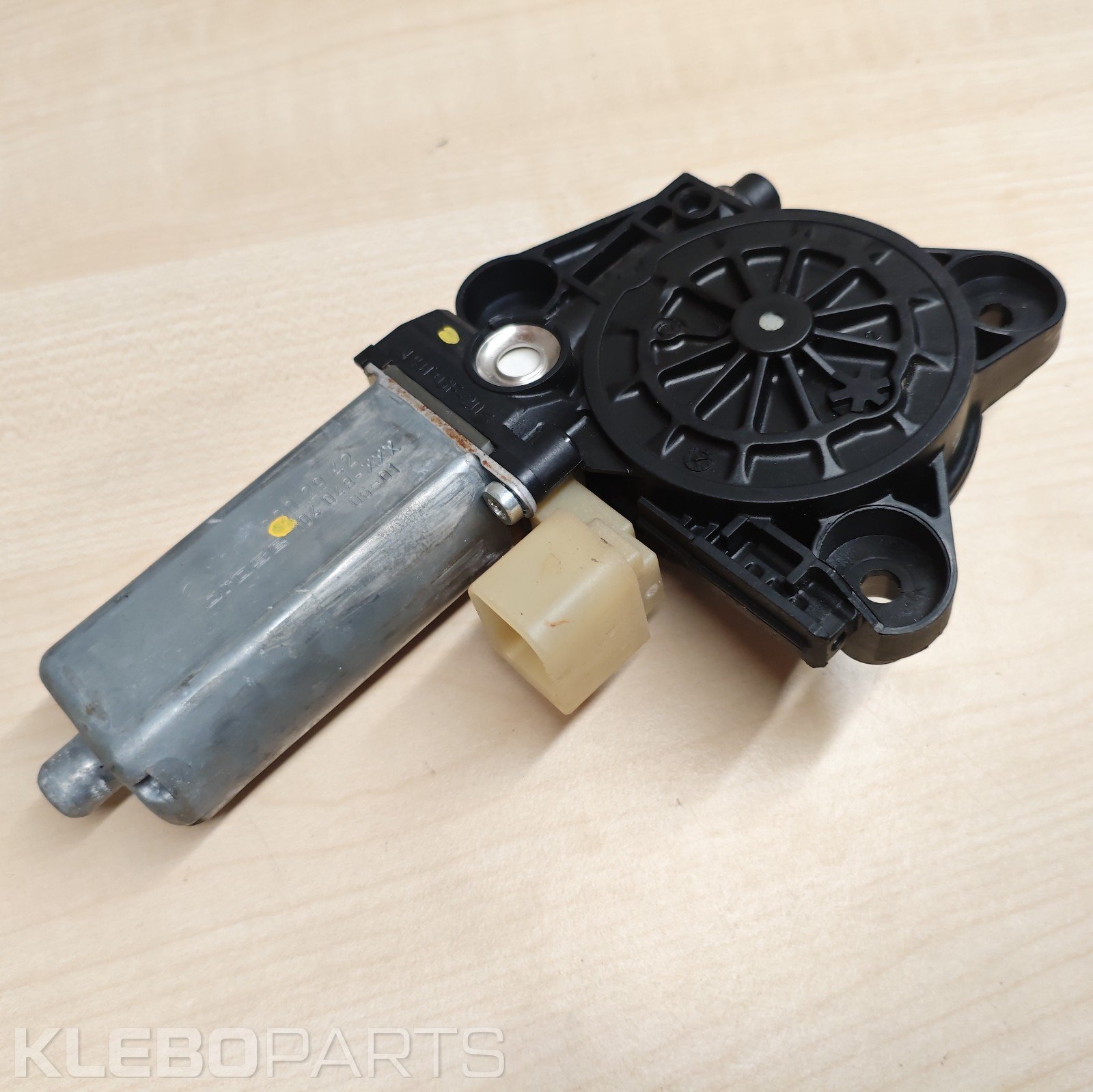 Mercedes Benz C Class W203 Rear Left Door Window Regulator Motor A2038202942 2 Mercedes Benz C Class W203 Rear Left Door Window Regulator Motor A2038202942 - Image 2
