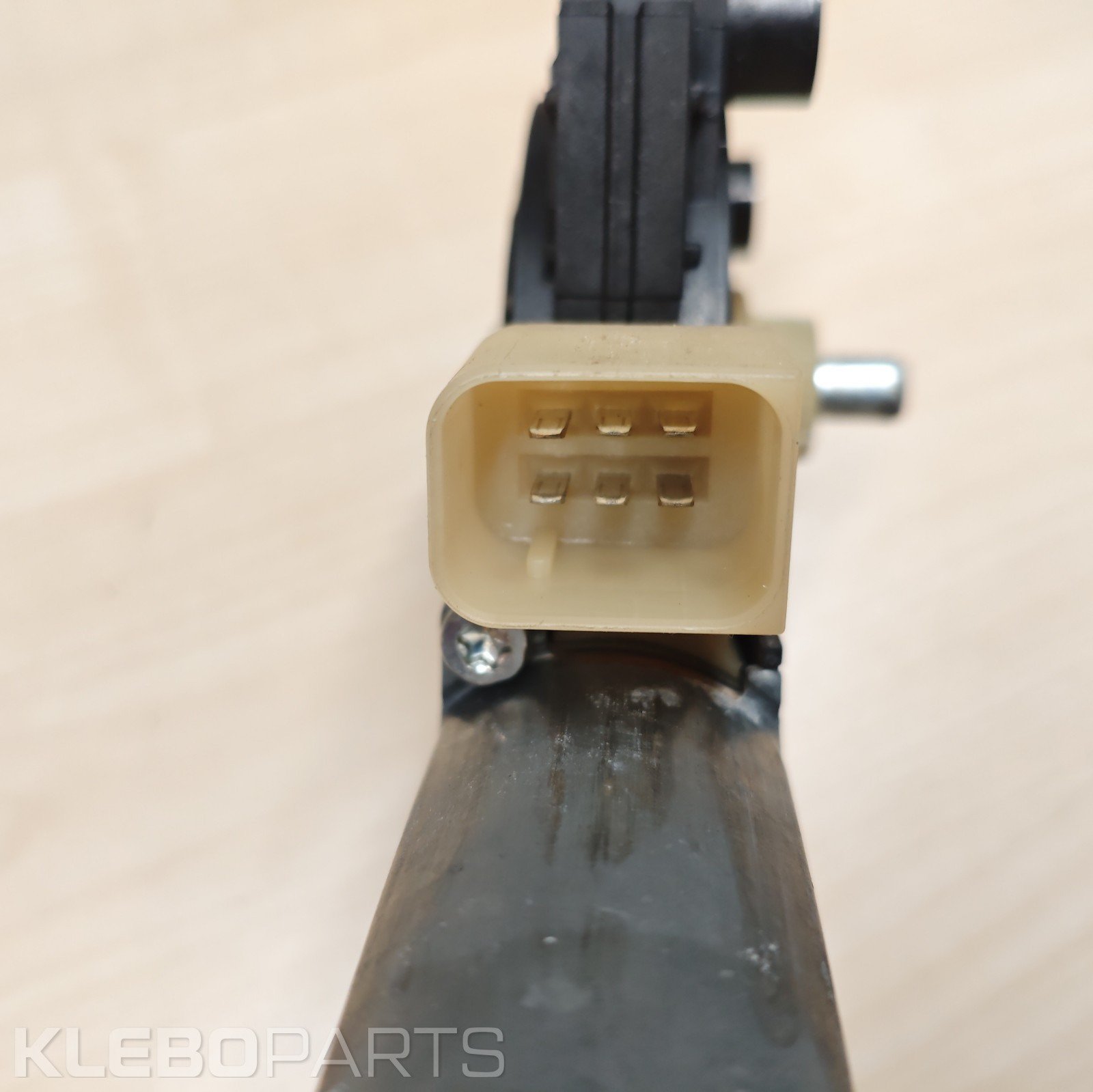 Mercedes Benz C Class W203 Rear Left Door Window Regulator Motor A2038202942 5 Mercedes Benz C Class W203 Rear Left Door Window Regulator Motor A2038202942 - Image 5