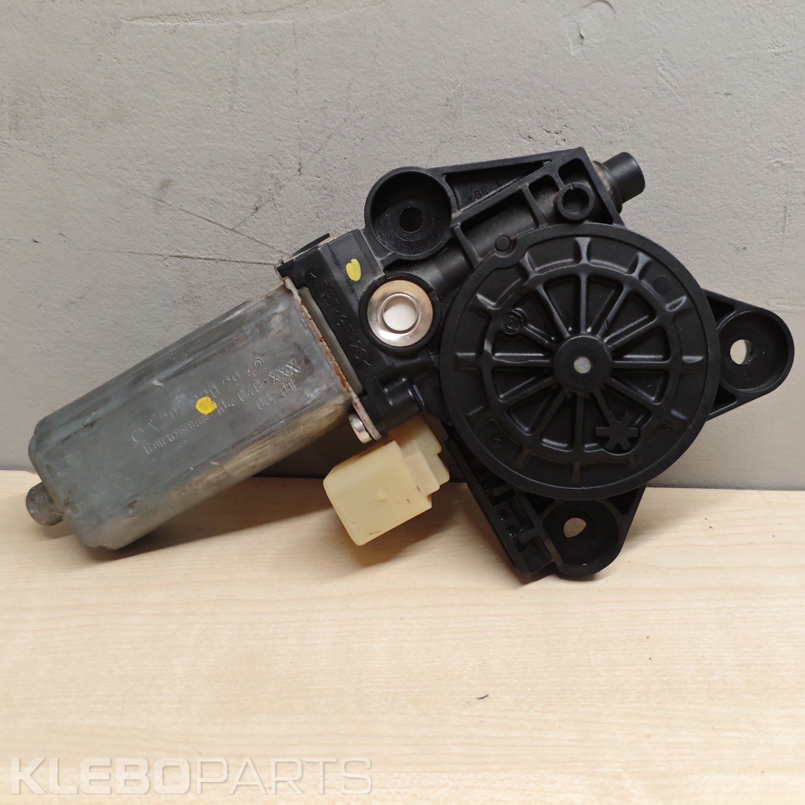 Mercedes Benz C Class W203 Rear Left Door Window Regulator Motor A2038202942 1 Mercedes Benz C Class W203 Rear Left Door Window Regulator Motor A2038202942