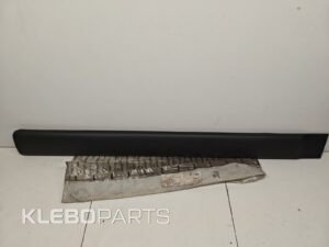 Peugeot Partner I priekinės dešinės durelių moldingas 9620864377